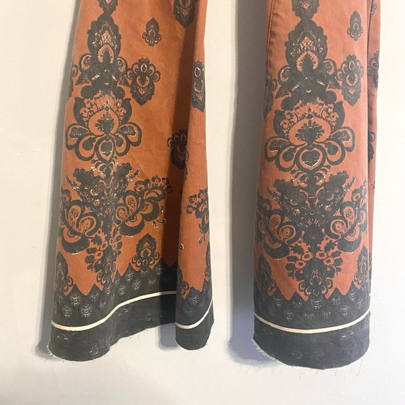 NEW RARE Free People Just Float On Printed Flare Jeans Size 25 Rust Combo - Picture 15 of 16